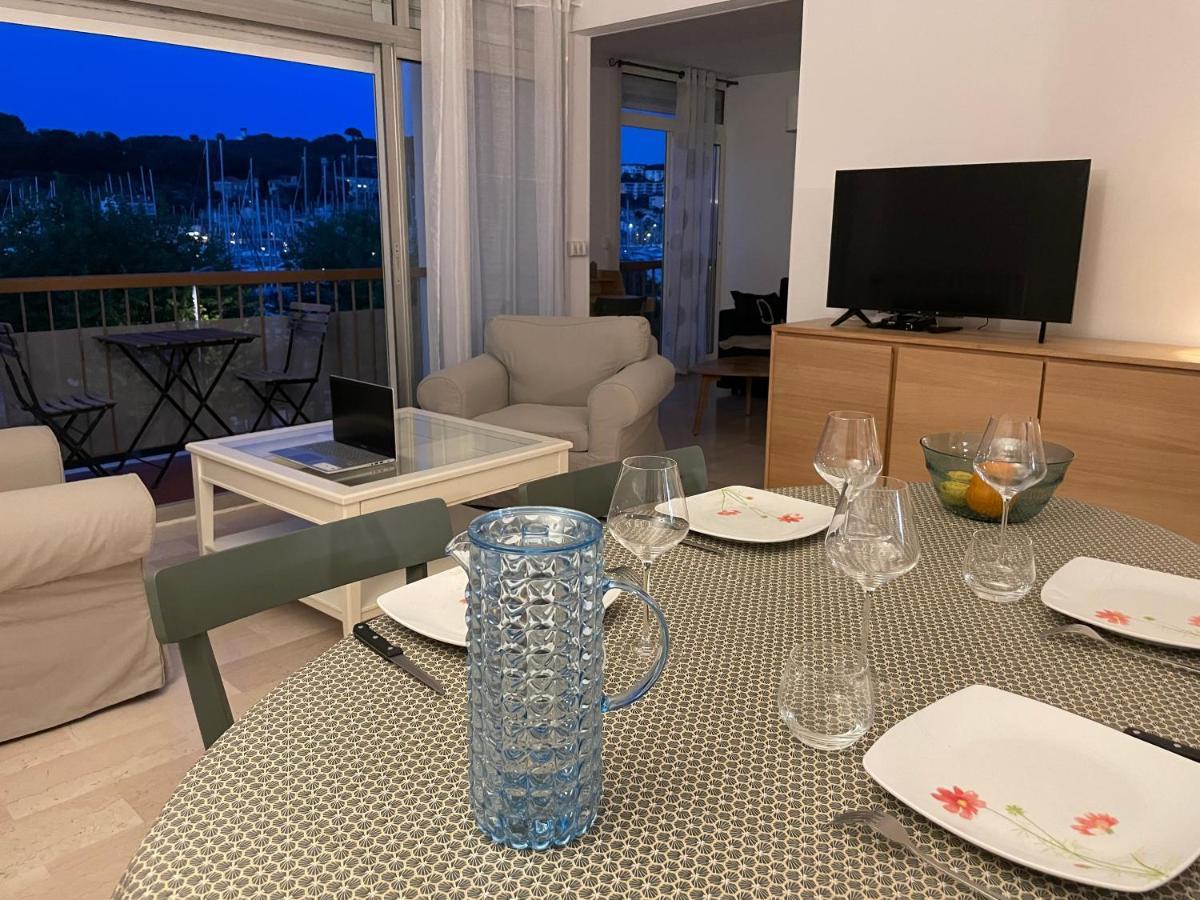 Appartement Les Pieds Dans L'Eau Saint-Mandrier-sur-Mer Buitenkant foto
