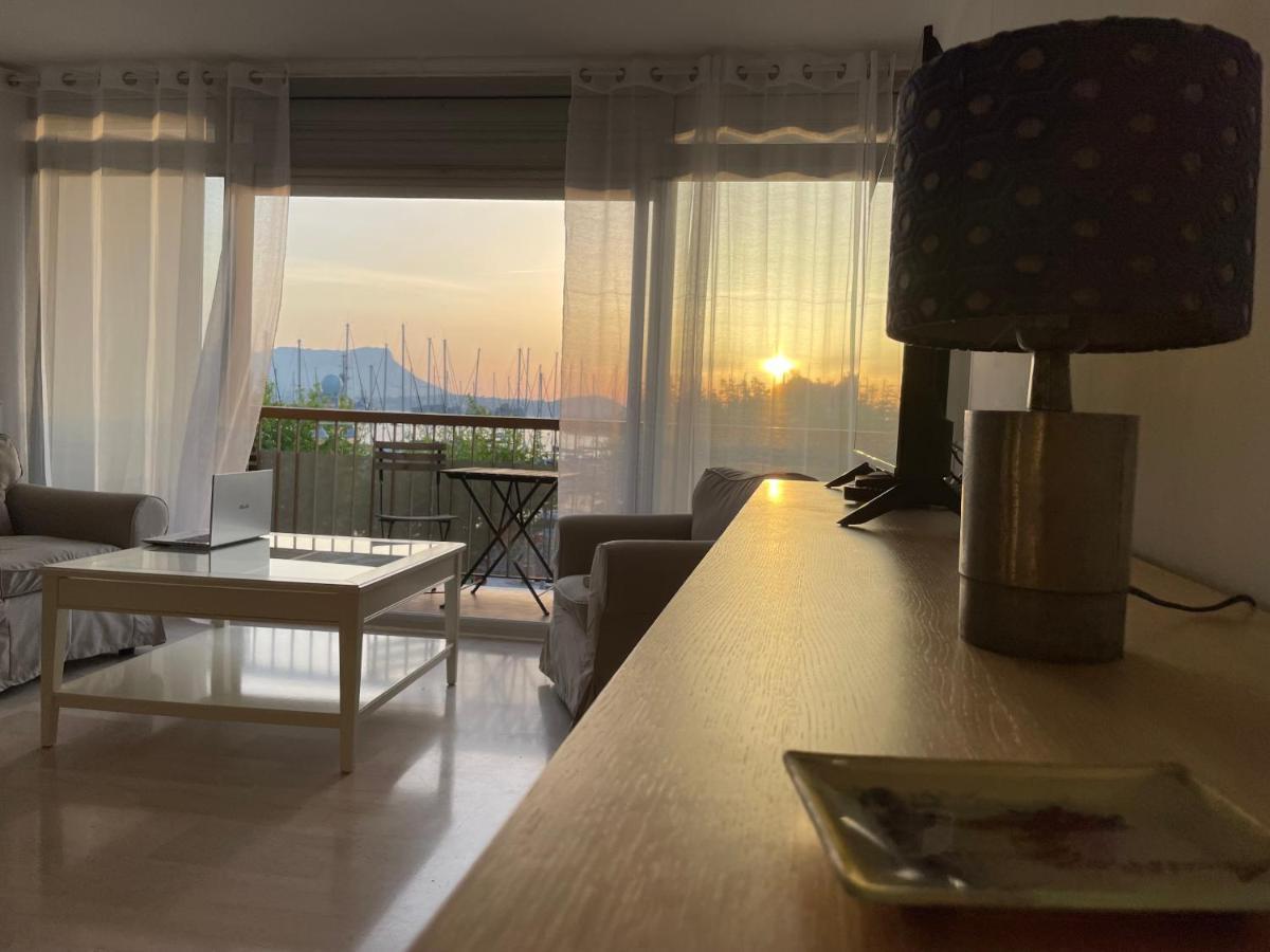 Appartement Les Pieds Dans L'Eau Saint-Mandrier-sur-Mer Buitenkant foto