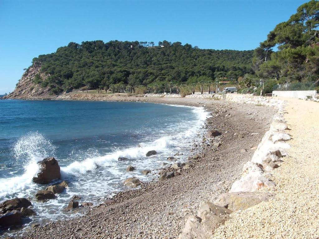 Appartement Les Pieds Dans L'Eau Saint-Mandrier-sur-Mer Buitenkant foto